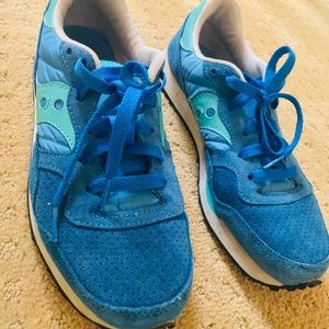 Running saucony blue shoes